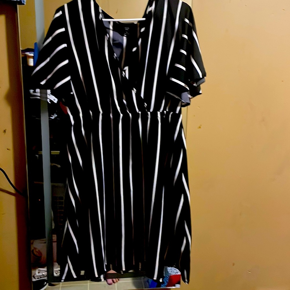 Basic cute midi dress very light